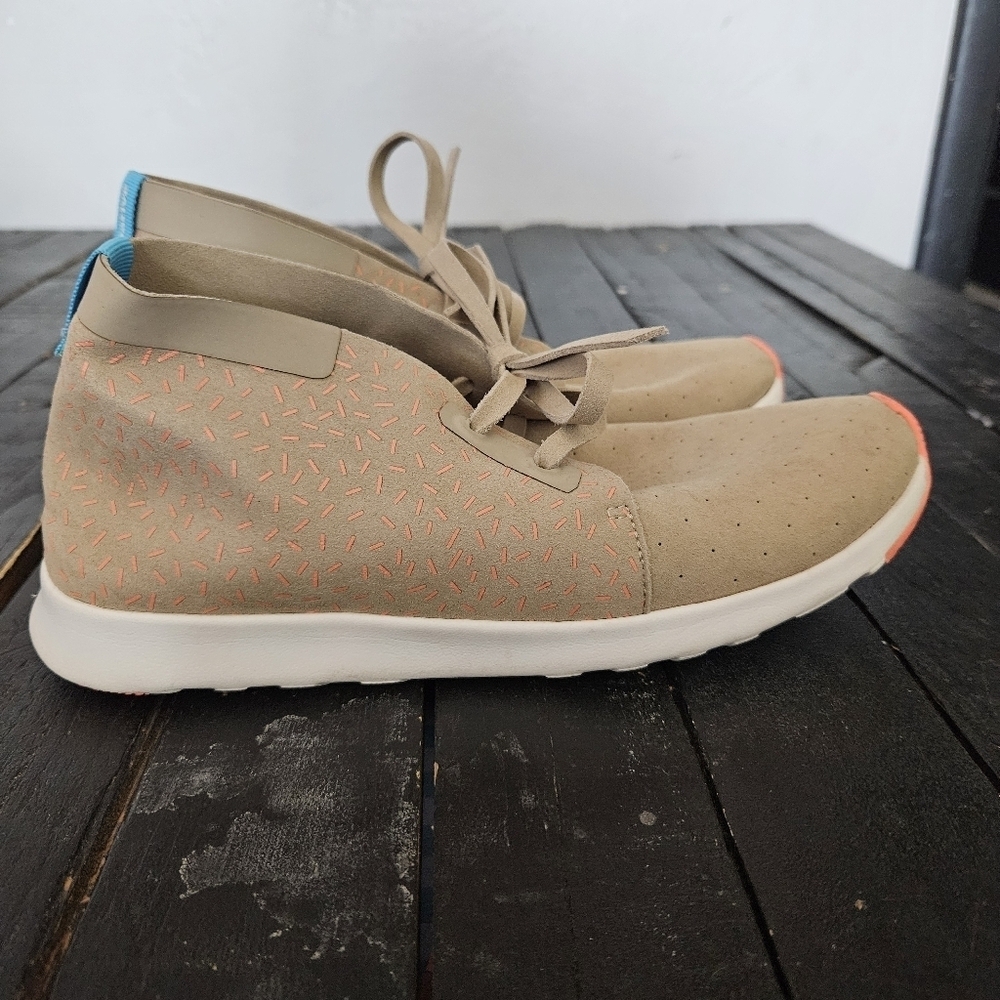 Native Women's 8 Beige Mid Sneakers Faux Suede Sprinkle Pattern Lace Up Pull On